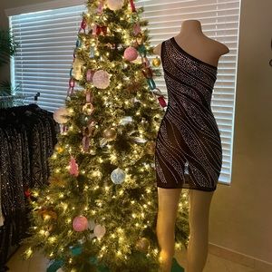 Bling shoulder dress